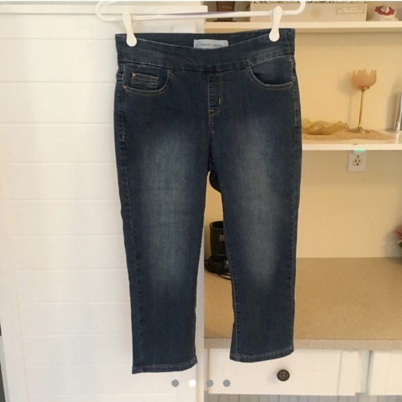 Point Zero Capris - Picture 1 of 4